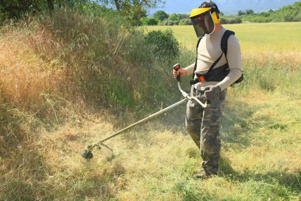 débroussaillage de vos terrains